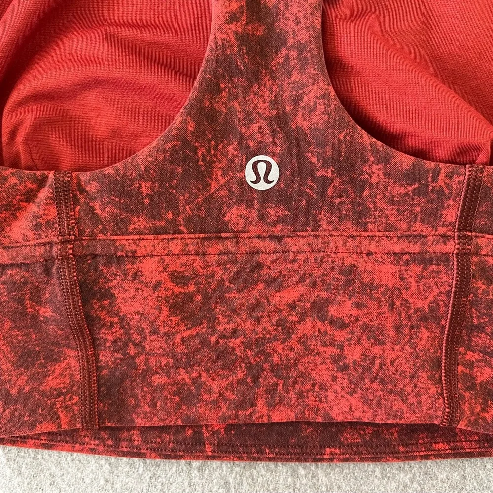 LULULEMON Sz 4 Wunder Train Long Line Med Support Sports Bra Yoga Athleisure $68 - Picture 10 of 12
